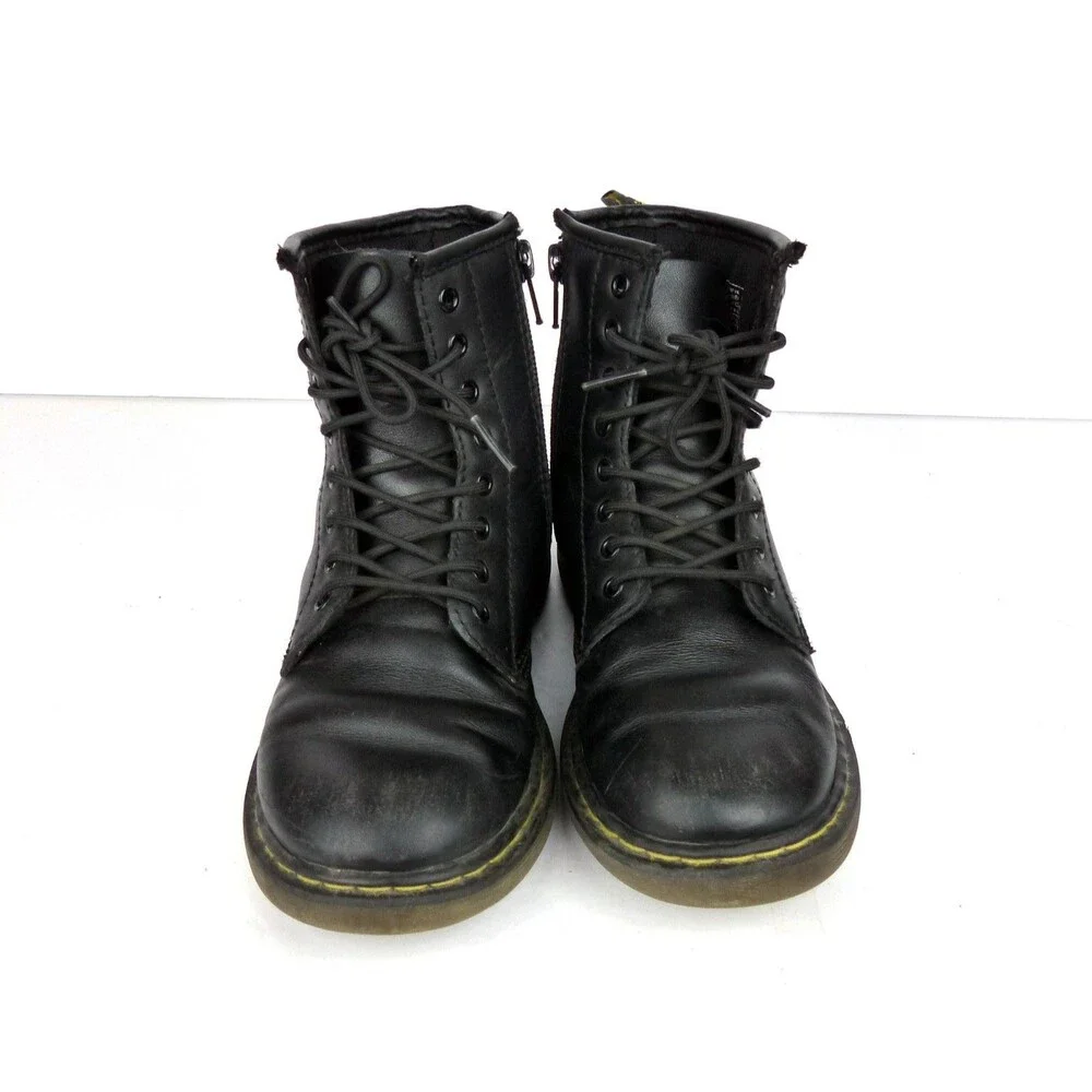 Dr. Martens KIDS US2 Unisex Delaney Combat Boots Black Leather 8 Eye Side Zip